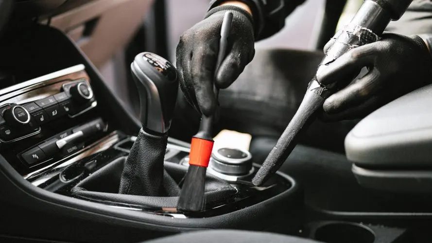 Wat is Auto Interieur Reinigen?